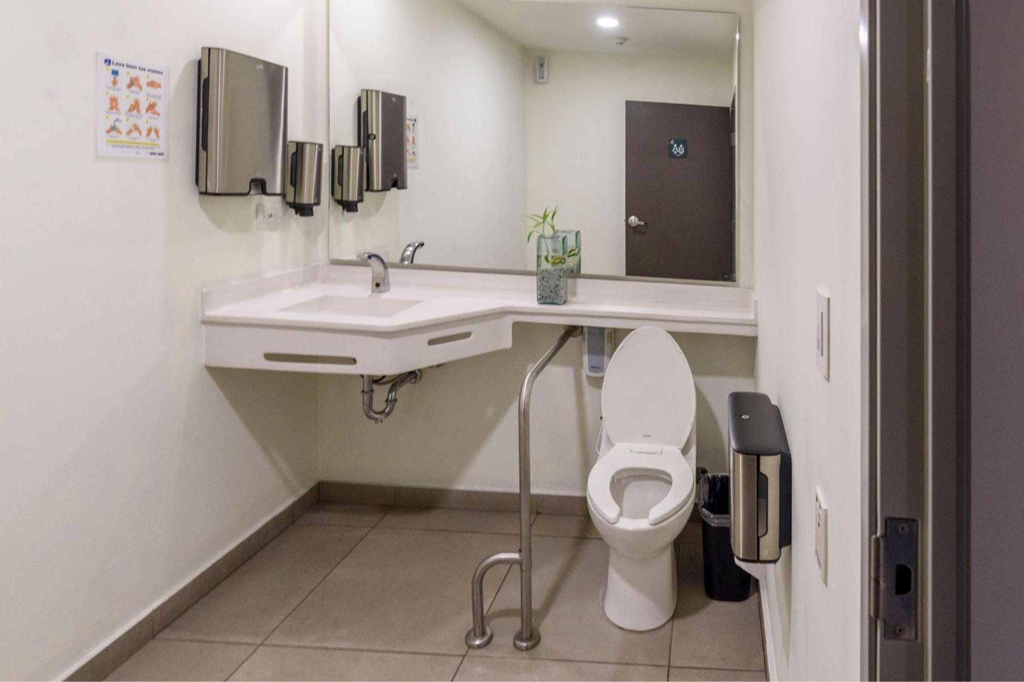 Express By Marriott Aeropuerto 4* Bogota
