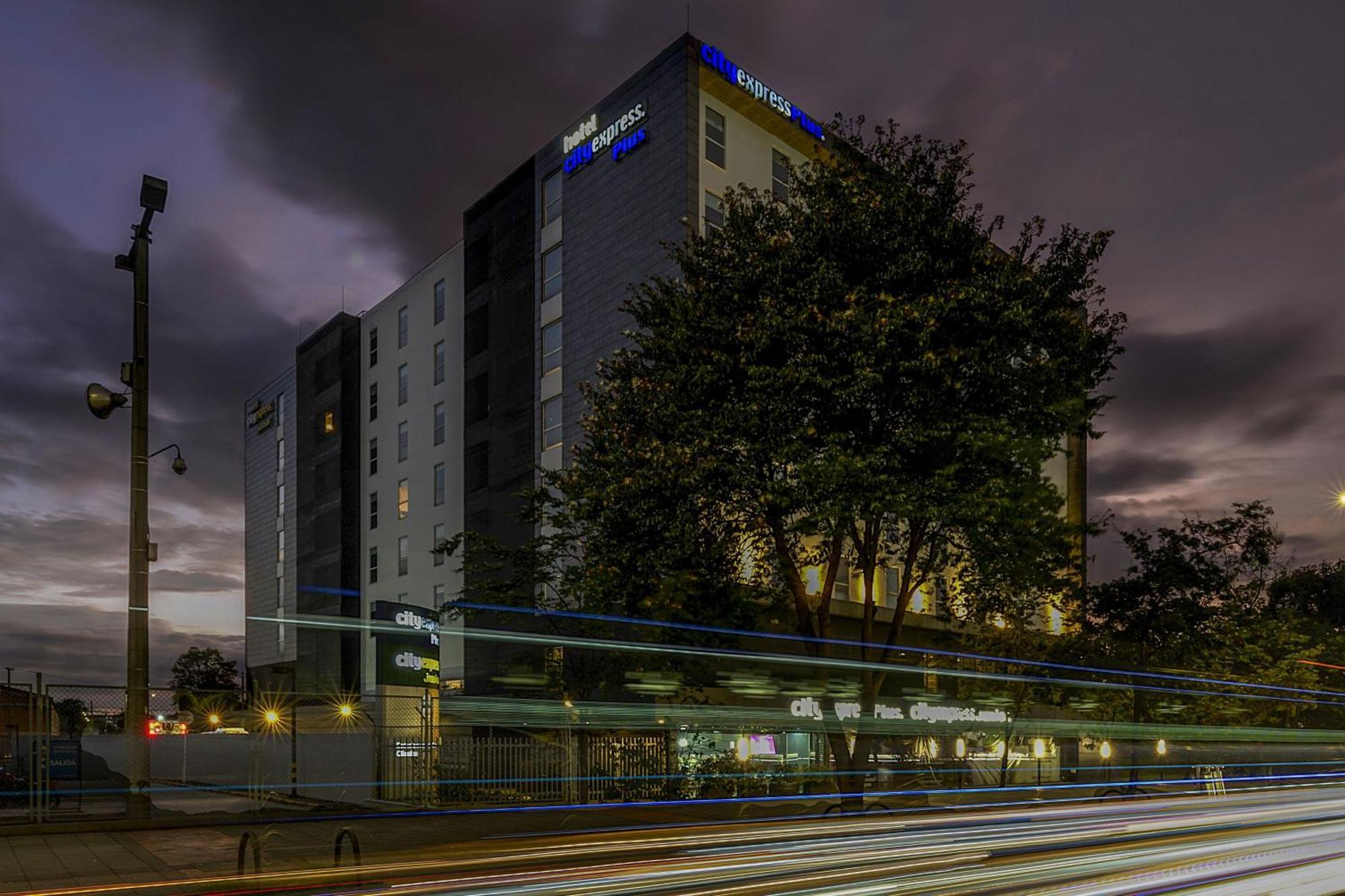 Express By Marriott Aeropuerto Hotel Bogotá